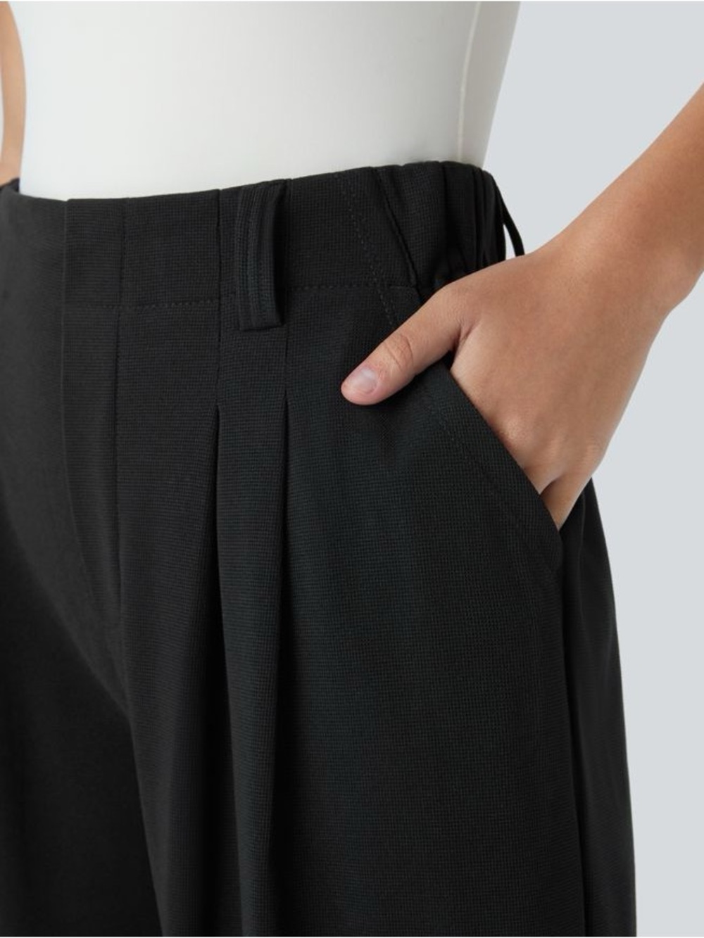 NWOT Black Wide-Leg High Waist Trousers - Picture 5 of 12